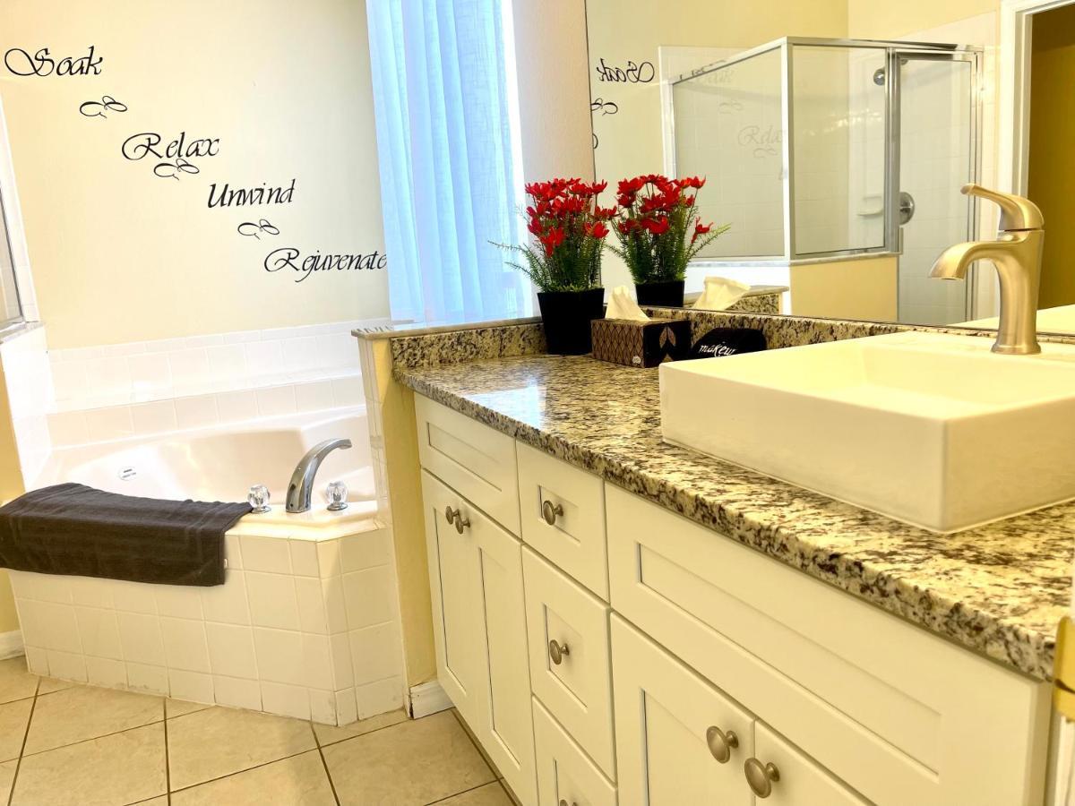 Disney Dream With Hot Tub, Pool, Xbox, Games Room, Lakeview, 10 Min To Disney, Clubhouse Kissimmee Exteriör bild