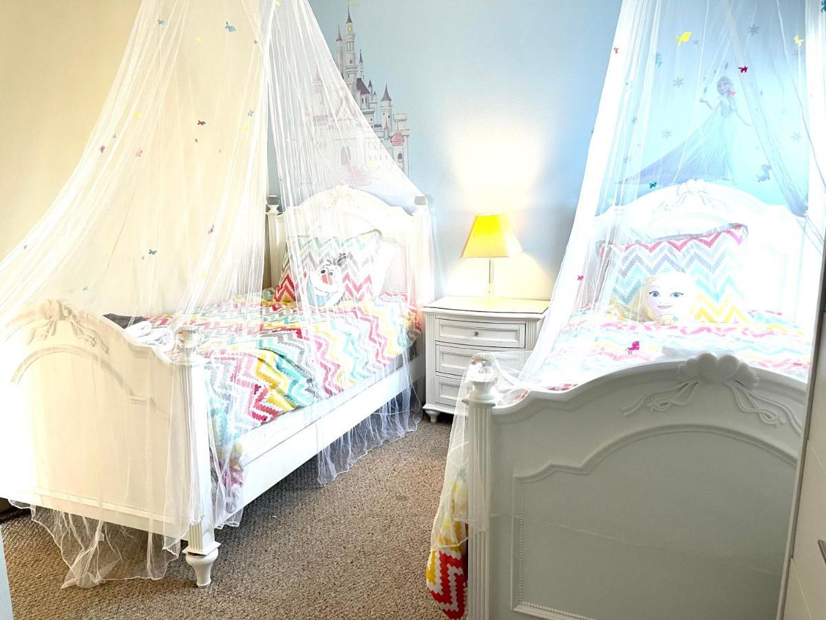 Disney Dream With Hot Tub, Pool, Xbox, Games Room, Lakeview, 10 Min To Disney, Clubhouse Kissimmee Exteriör bild